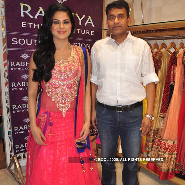 Veena @ Rabhya store launch