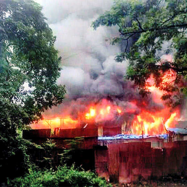 Kapil's comedy show set destroyed by fire