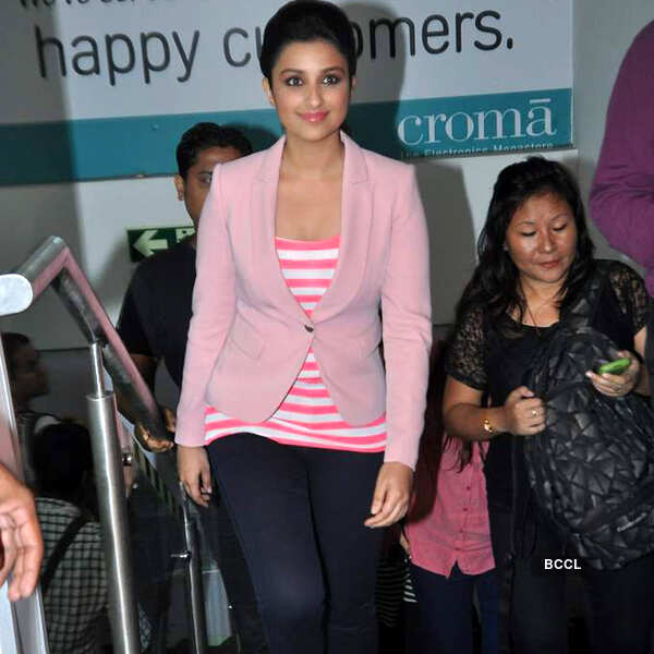 Parineeti launches Samsung Galaxy Note 3