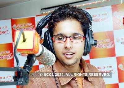 Emon Chatterjee at Radio Mirchi