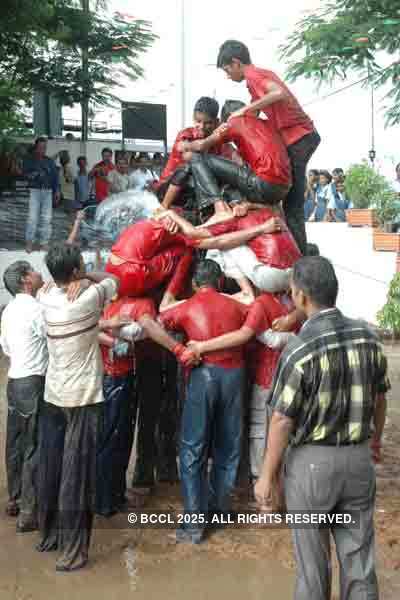 Dahi Handi contest