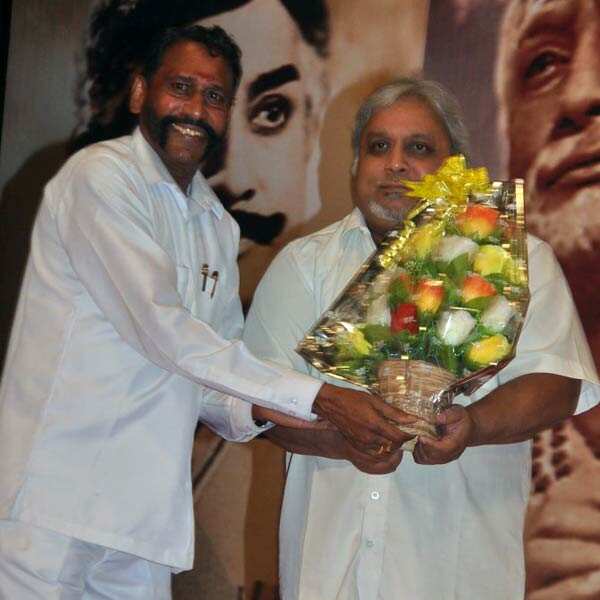 Stars pay tribute to Sivaji Ganesan