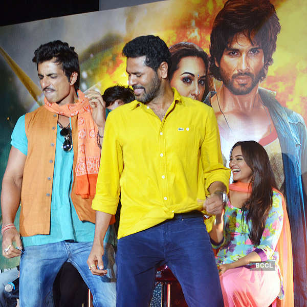 Cast Of The Movie R...Rajkumar, Shahid Kapoor, Sonakshi Sinha And Sonu ...