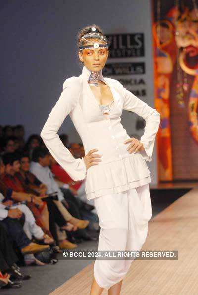 IFW Delhi '07- Tarun Tahiliani