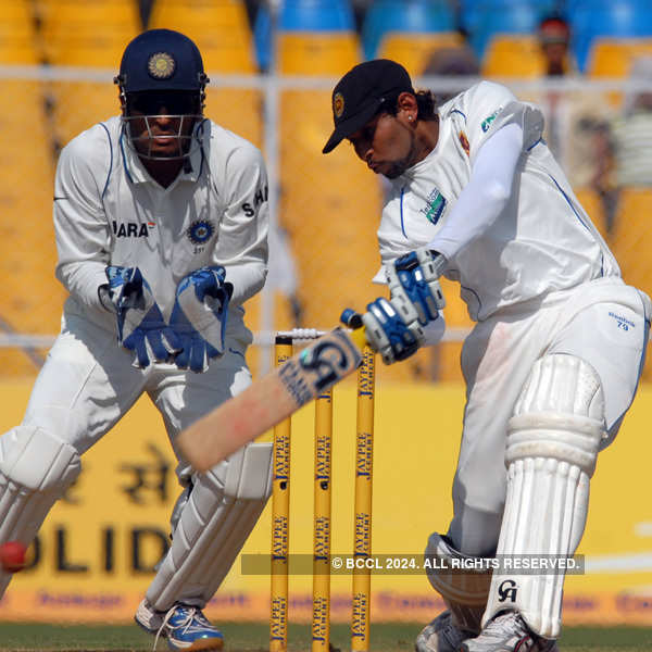 Tillakaratne Dilshan retires from Test cricket