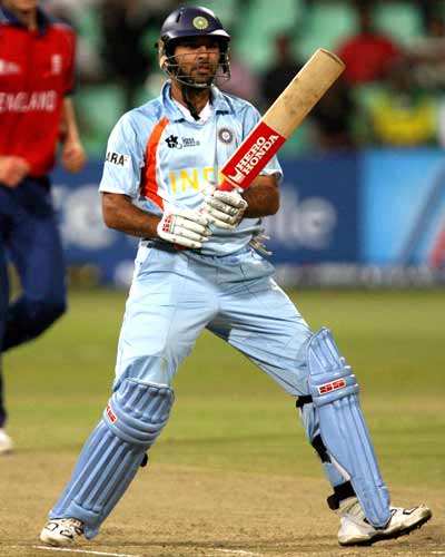 Yuvraj Singh battling 'Lung Tumour'