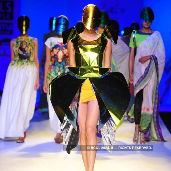 WIFW '13: Day 1: Nida Mahmood