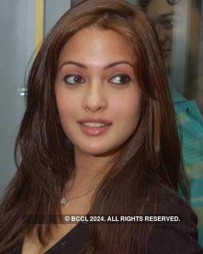 Riya Sen