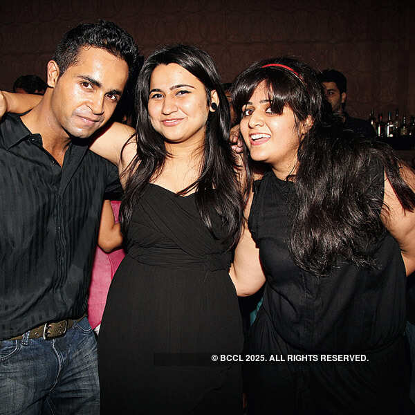 DJ Nash performs @ I-Bar