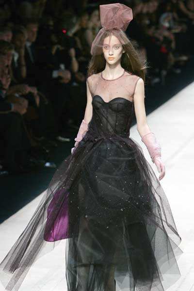 A model presents a creation by US designer Marc Jacobs for Louis ...