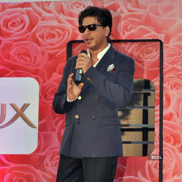 SRK meets Lux contest winners