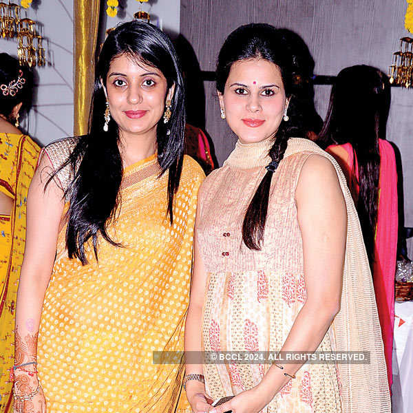 Nagpur Ladies at Karva Chauth party
