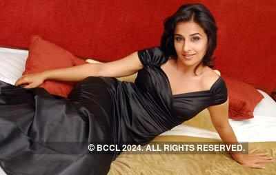 Vidya Balan's Portfolio Pics