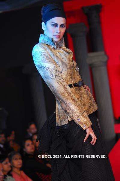 Tarun Tahiliani '07