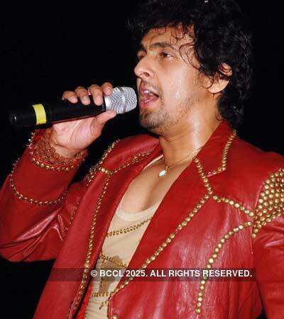 Sonu Nigam rocking