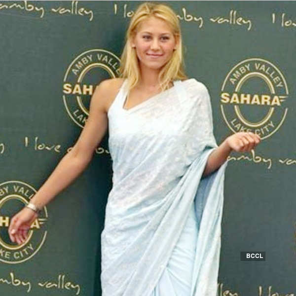 Firang Divas in Saree