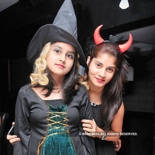 Club Se La Vie's Halloween Party