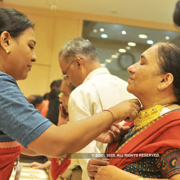 India celebrates Dhanteras