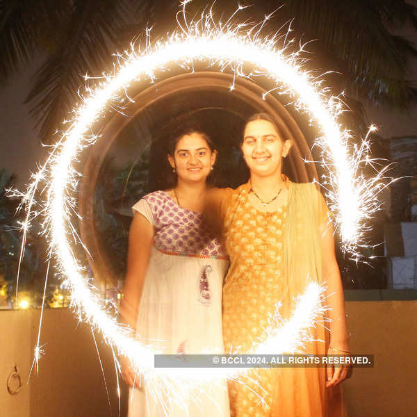 Diwali Fever Grips India