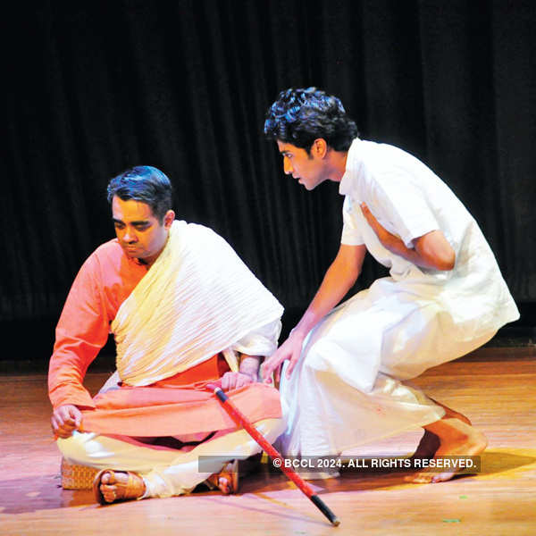 Play: Dasmukha