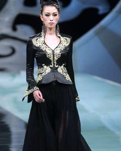 Ne Tiger's Hua Fu at China Fashion Week