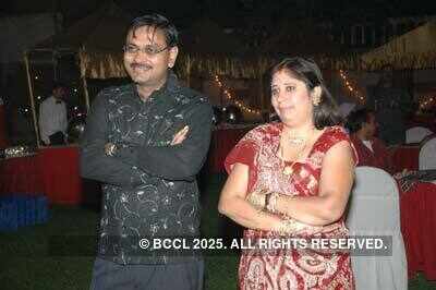 Ravi's cocktail party