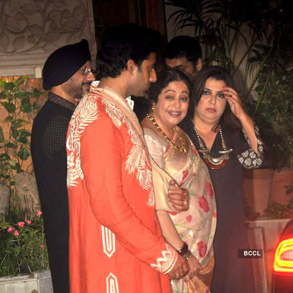 B'wood stars celebrate diwali