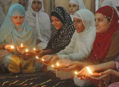 Muslim students celebrate Diwali