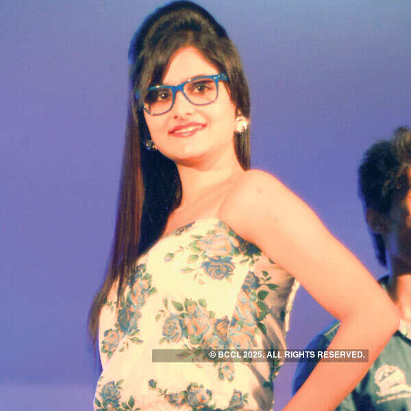 Tirpude College fest @ Crescendo