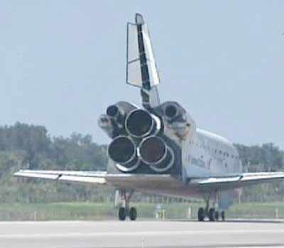 Space Shuttle returns