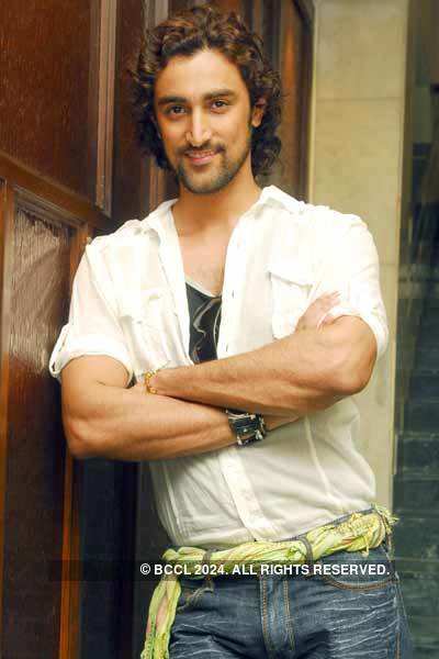 Kunal Kapoor's Portfolio Pics