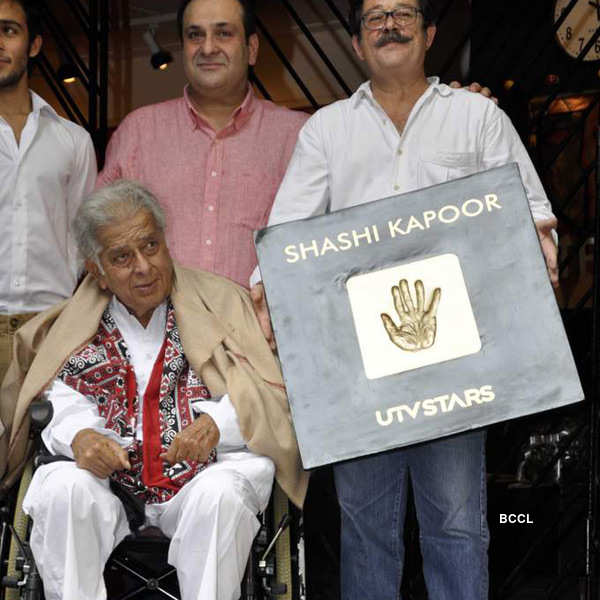 Shashi Kapoor's hand impression unveiling ceremony