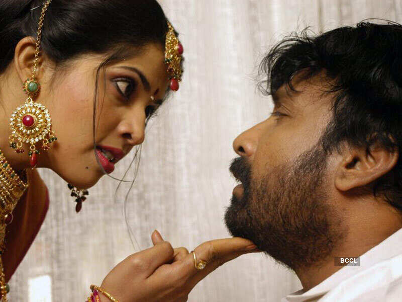 Poona Puliyaga Mariya Kadhai