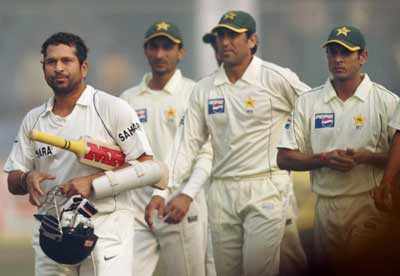 India beat Pak in Delhi Test