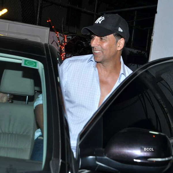Akki, Yuvi watch Punjabi movie