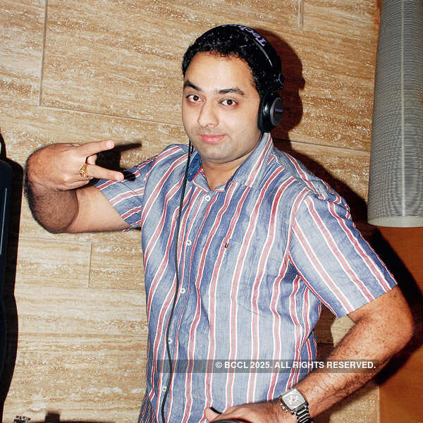 Saturday night party @ Sutra