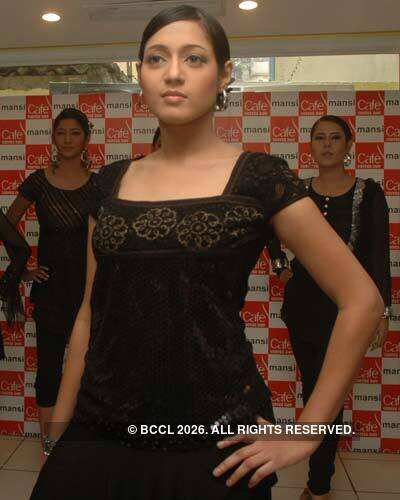 Fashion show at a city coffee shop