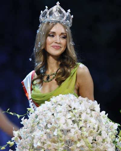 Ksenia Sukhinova 20 Poses After Winning The Miss Russia Beauty