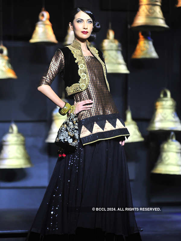 Blenders Pride Fashion Tour: Vikram Phadnis