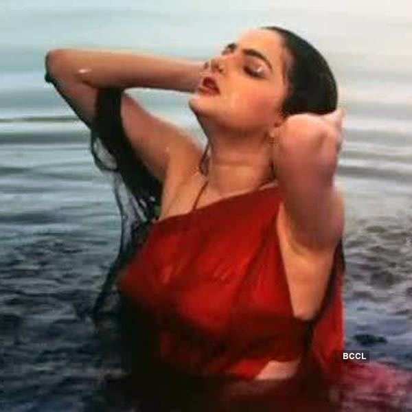 TV starlet Urvashi Dholakia started her acting at a very young age and was  seen in several B-grade films. Her popular soft-porn film Swapnam got her  immediate fame