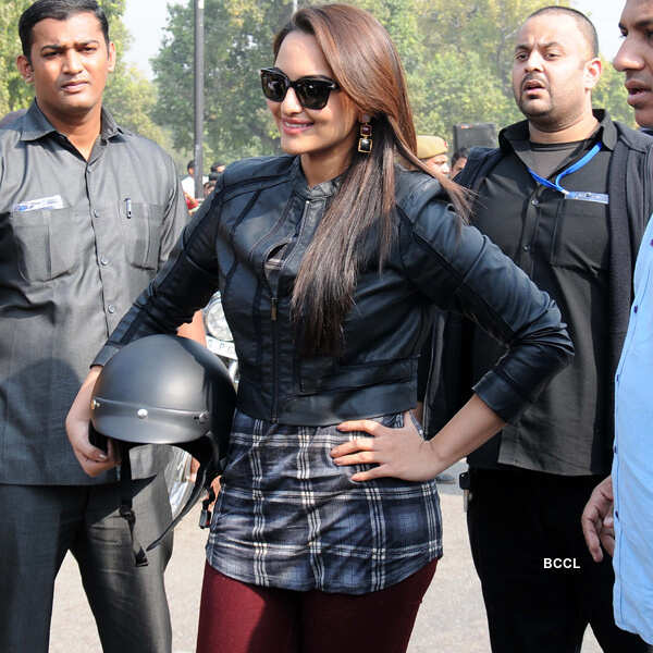 Saif, Sonakshi @ Road Safety Awareness Campaign