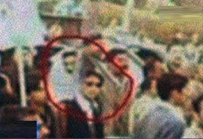 Latest pics: Benazir laid to rest