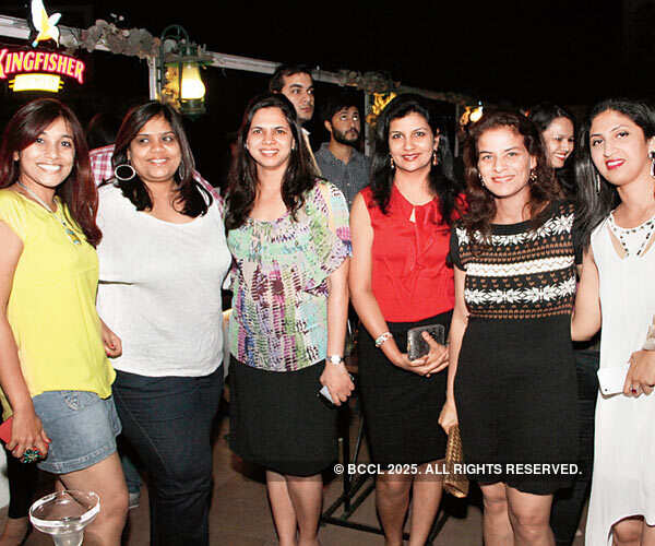 Sachin and Gauri Chaphekar hosts a party