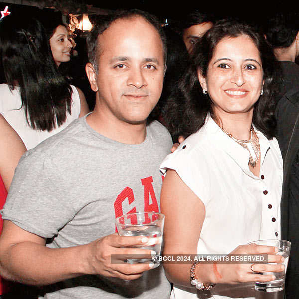 Sachin and Gauri Chaphekar hosts a party