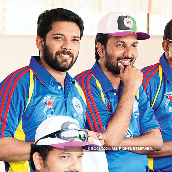 Shafi Parambil And P C Vishnu Nath During A Cricket Tournament Held In The Capital Organised By The Thiruvananthapuram Press Club