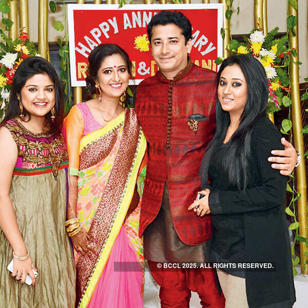 Rrishii-Debjani's wedding anniversary 