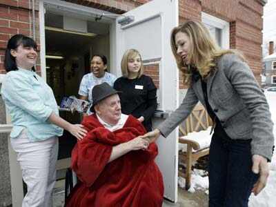 Chelsea campaigns for mom