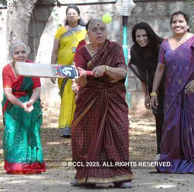 Grannies play cricket