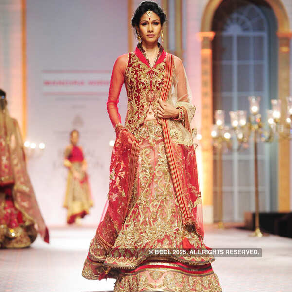 IBFW '13: Mandira Wirk