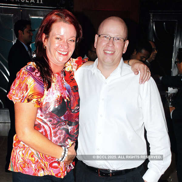 Golfers at M&ouml;venpick Hotel & Spa Bangalore